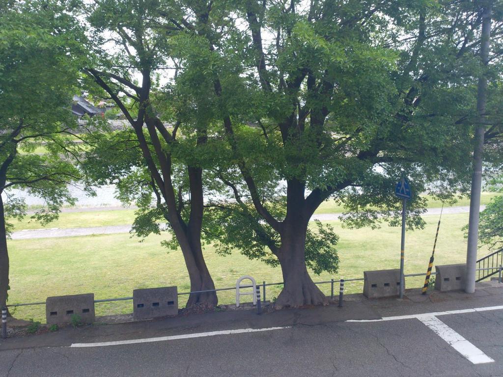 Petit Hotel Ivy Kanazawa Bagian luar foto